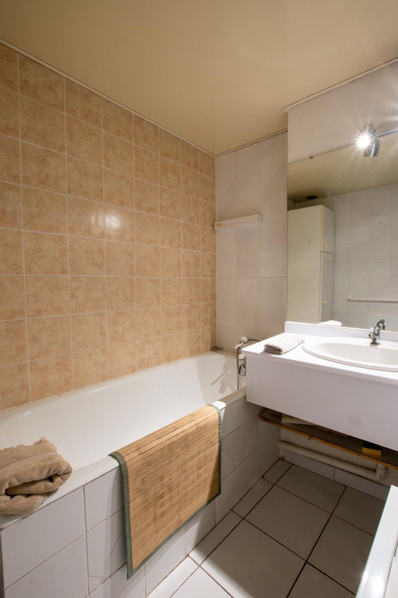 Renne - Vue Imprenable Sur Le Rhone Apartment Arles Ngoại thất bức ảnh
