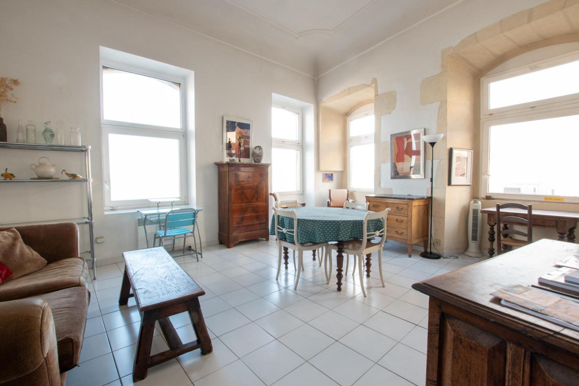 Renne - Vue Imprenable Sur Le Rhone Apartment Arles Ngoại thất bức ảnh