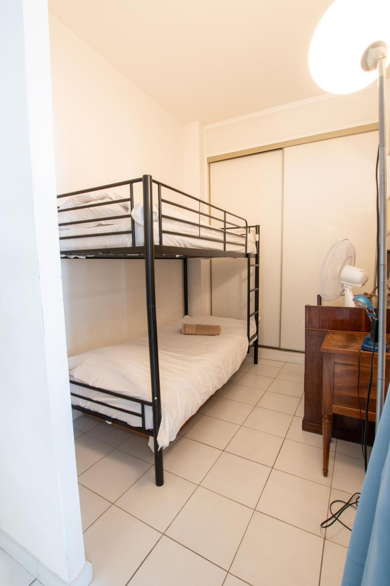Renne - Vue Imprenable Sur Le Rhone Apartment Arles Ngoại thất bức ảnh